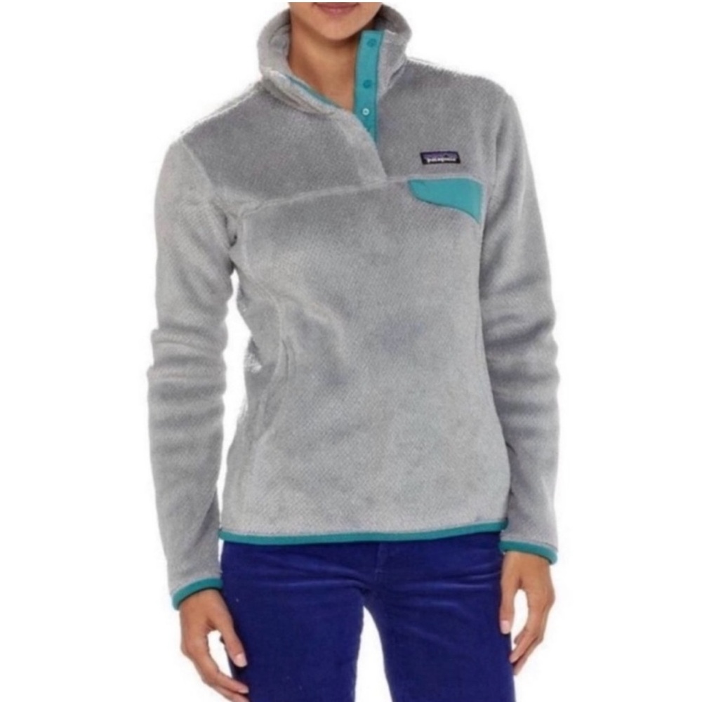 Patagonia Light Gray Teddy Fleece Pullover with Teal Accents